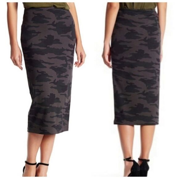SANCTUARY Trendy Camouflage Print Stretch Ponte Knit Bodycon Pencil Skirt - Picture 1 of 5